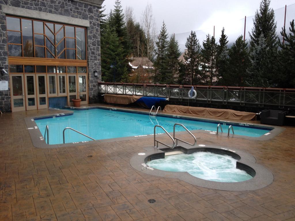 The Westin By Latour Aparthotel Whistler Exterior photo