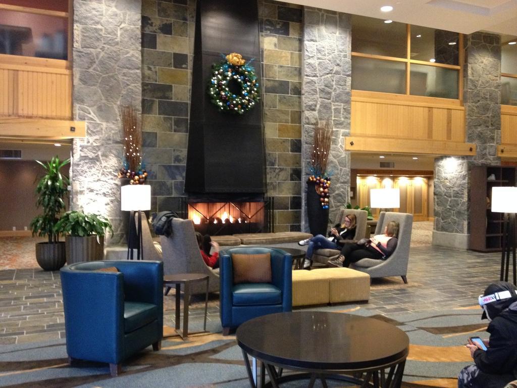 The Westin By Latour Aparthotel Whistler Exterior photo