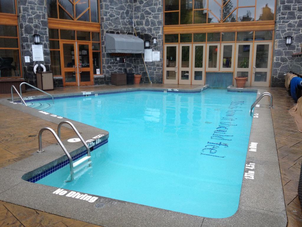 The Westin By Latour Aparthotel Whistler Exterior photo
